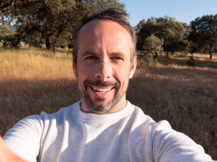 files/Screenshot_2026-03-24_at_00-16-35_foto_de_perfil_de_un_hombre_javier_foto_free_-_Buscar_con_Google.png